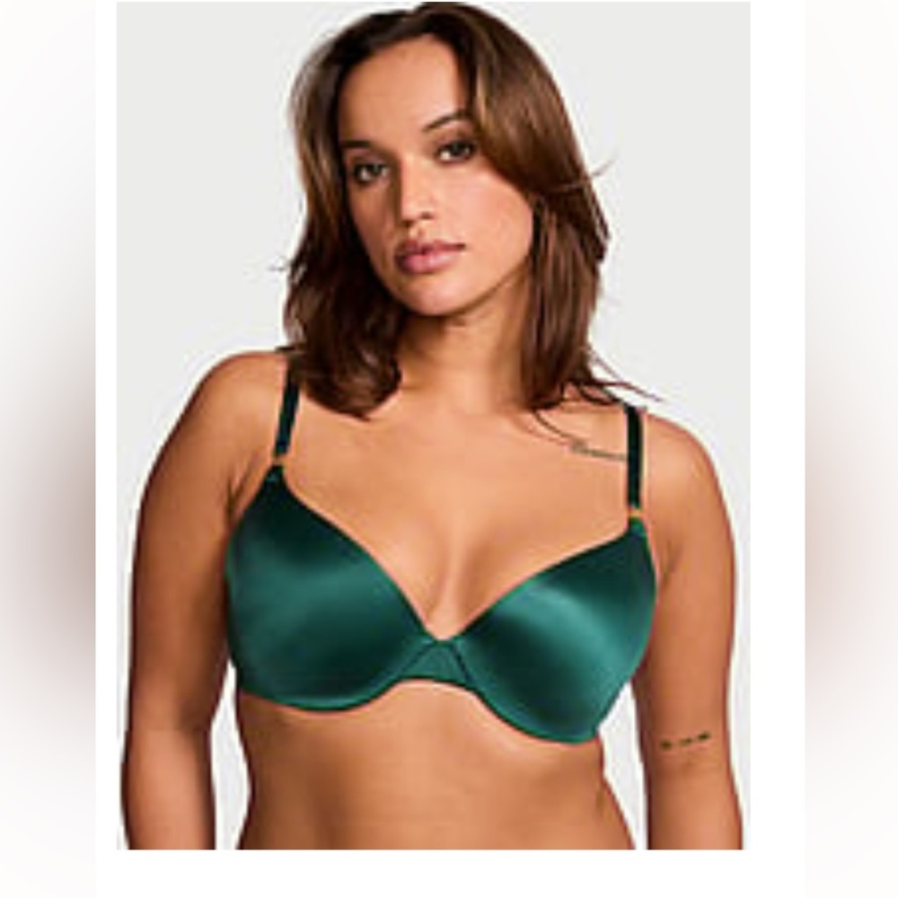 Victoria's Secret Emerald Demi Bra and G-String Set